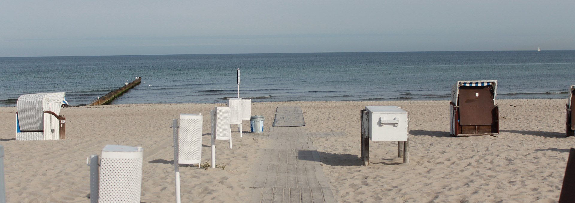 Accessible beach access 18 in Warnemünde, © TZRW