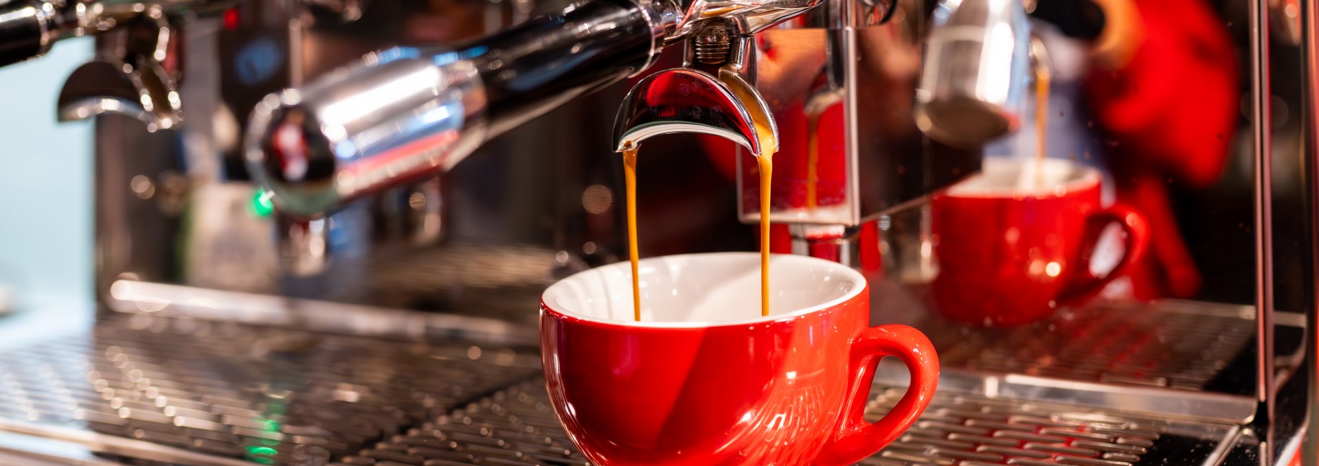 Freshly prepared coffee at the Saunstorf monastery café, © Kloster Gut Saunstorf / Aneka Schwerdtfeger