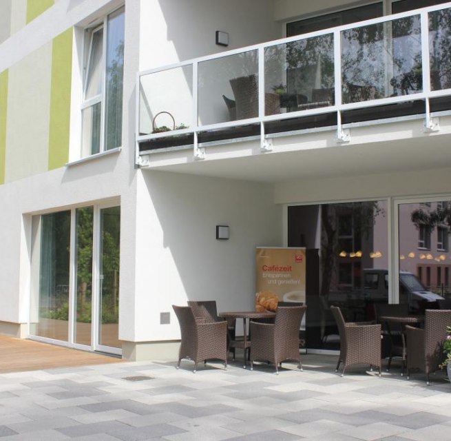 The cozy cafeteria in the care hotel, © Wohlfahrtseinrichtung der Hansestadt Stralsund gGmbH / Fanny Marckwardt