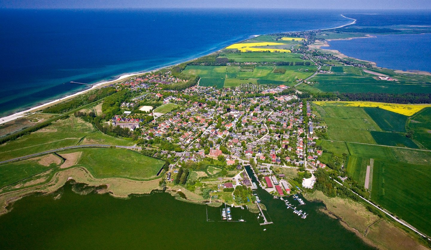 Swante Wustrow - Holy Island - Once take a deep breath on the Fischland, © Voigt & Kranz UG