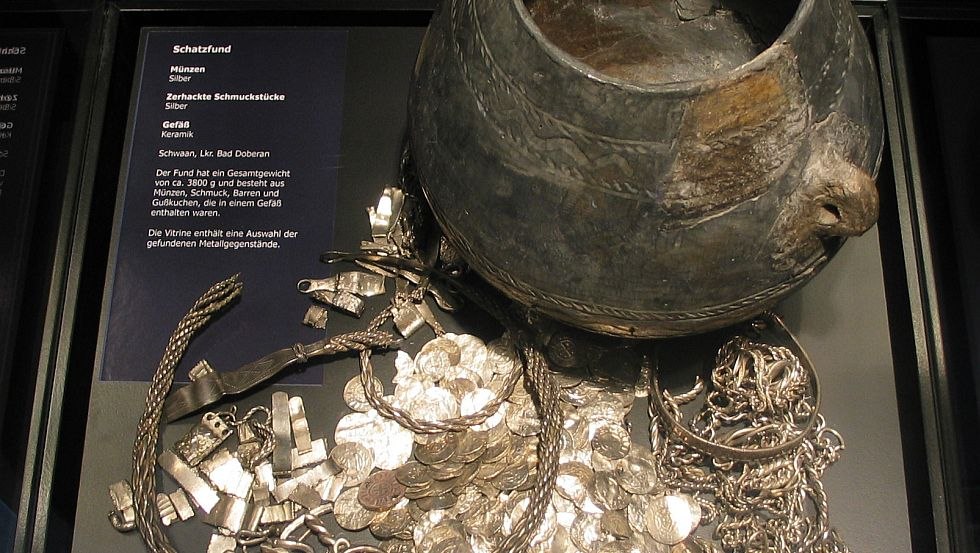 View into the treasury, © Landesamt für Kultur und Denkmalpflege Mecklenburg-Vorpommern, Landesarchäologie