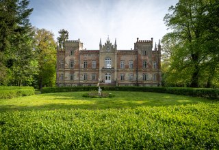 The manor house is built in the style of Tudor Gothic., © Herrenhaus Vogelsang / DOMUS Images Alexander Rudolph