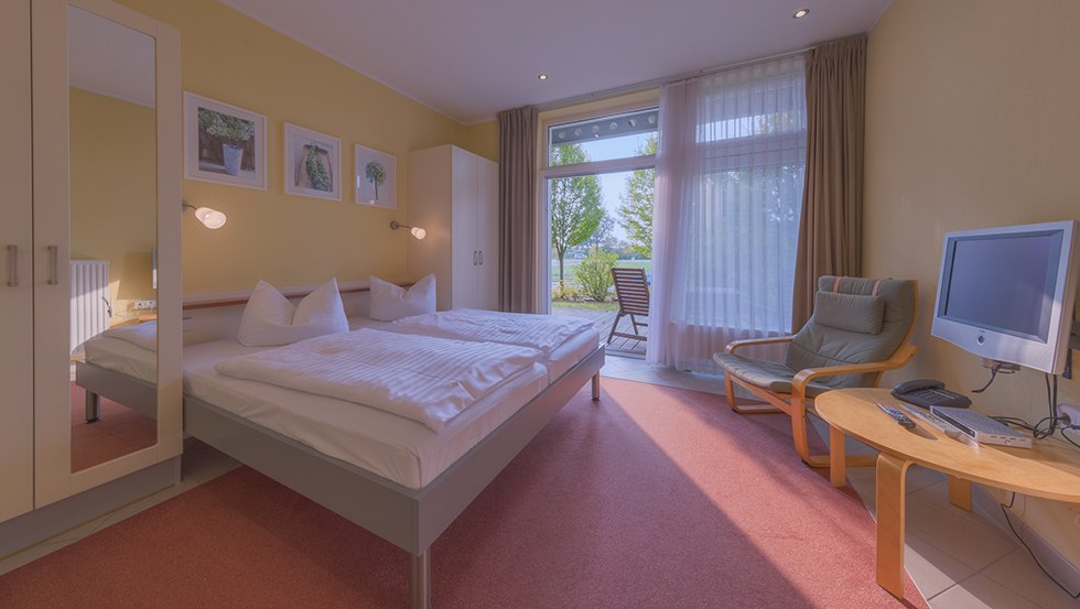 Hotel room type sandpiper has 23 m², pantry kitchen, balcony or terrace., © Ferienpark Mirow GmbH