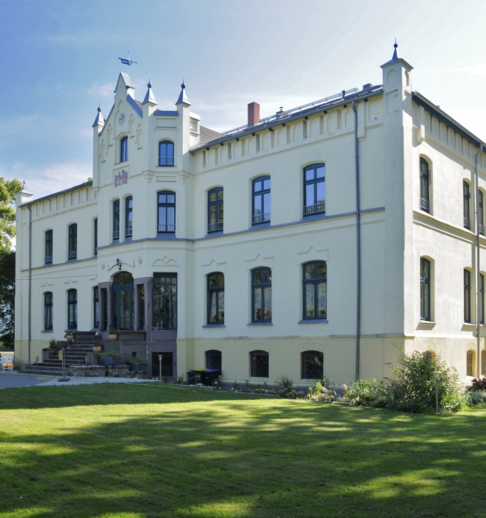 Front view of the manor house Alt Vorwerk, © Axel Thiessenhusen