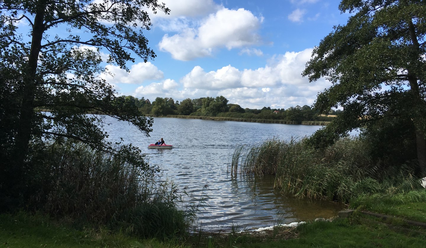 Bathing, fishing, boating ..., © Christin Hannemann