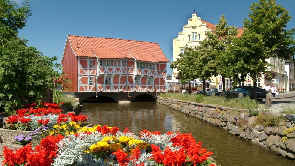 At the end of the pit is the vault and forms the connection to the Baltic Sea, © Tourismuszentrale Wismar