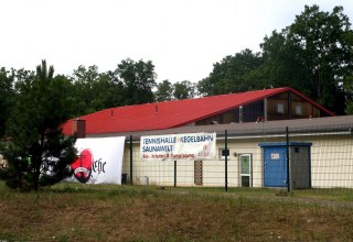 View of the tennis hall from the outside, © Sabrina Wittkopf-Schade