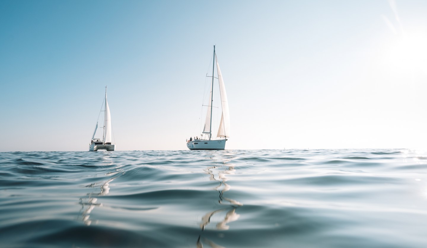 Sailing with sailing yacht or catamaran on the Baltic Sea, © Dan Petermann