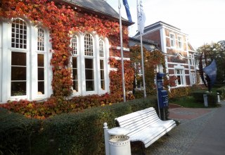 Haus des Gastes Binz with headquarters of the Binz spa administration, © Tourismuszentrale Rügen