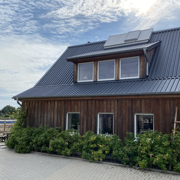 Exterior view of the modernized barn., © Maximilian Voß