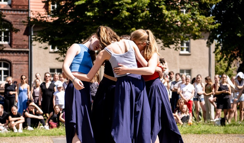 Youth dance comany_smaller__Photo©Peter van Heesen, © Peter van Heesen