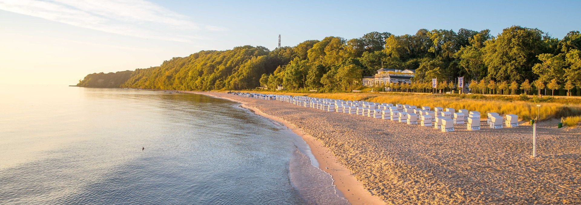 Special moments: the north beach in Baltic resort Goehren in the light of the sunrise, © KV Göhren / Martin Stöver