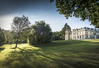 Kaarz Castle and Park with plenty of open space, © Schloss Kaarz / Stefan von Stengel