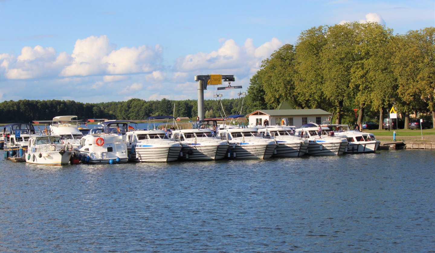 Boat rental & yacht charter Halbeck in Rheinsberg, © Reederei Halbeck