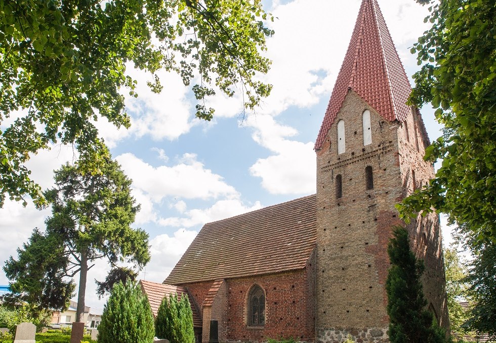 Church photographed from the northwest side., © Frank Burger