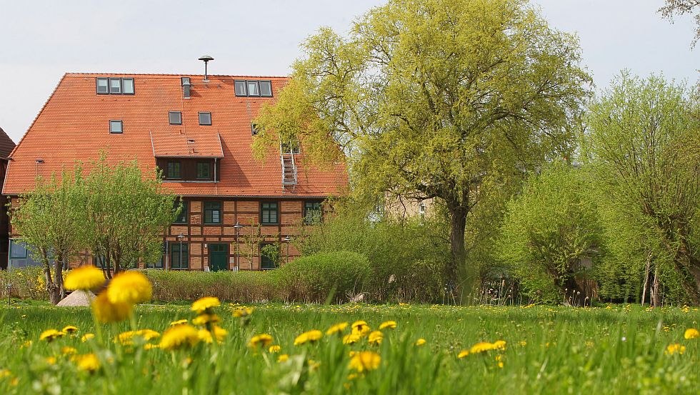 In the former water mill of Schwaan today works of the Schwaan artist colony are exhibited, © VOM/ Danny Gohlke