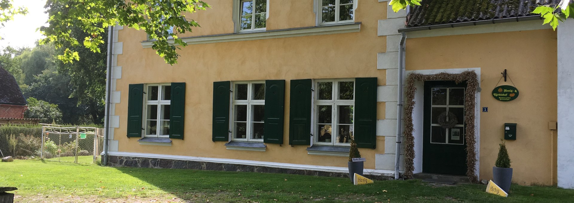 Behrenshagen manor house, © Britta Siebenbürgen