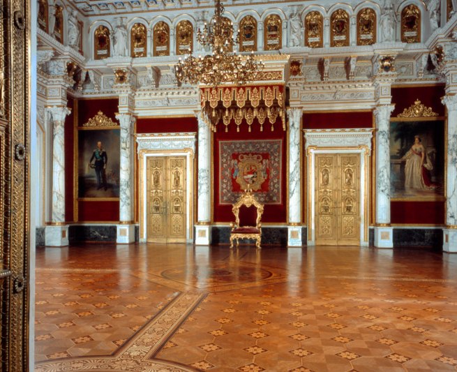 View of the Grand Duke's throne room in the living and state apartments of Schwerin Castle Museum, © Lothar Steiner © Staatliches Museum Schwerin