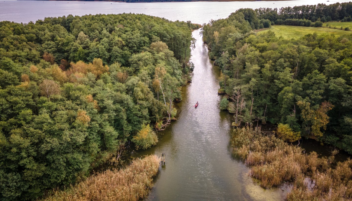 A canoe trip between Jabelscher Lake and Kölpin Lake, © TMV/Witzel