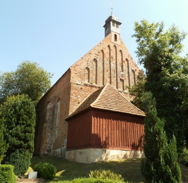 View of Gustow church, © Tourismuszentrale Rügen