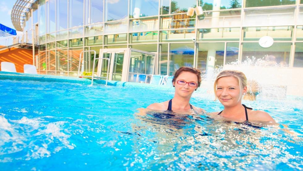 Outdoor pool with geysers, waterfalls and massage jets, © Oase Güstrow