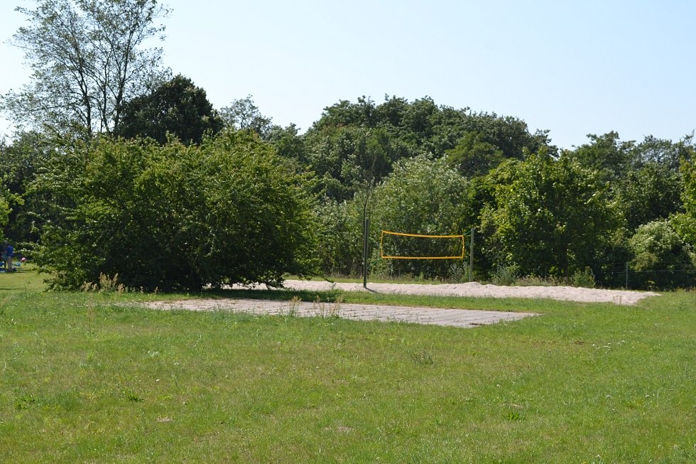 Playing fields with volleyball court, © Lutz Werner