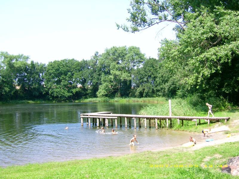 Bathing lake in Thelkow, © Amt Tessin