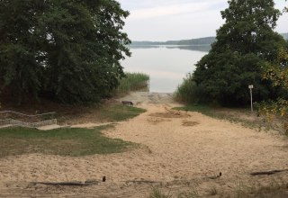 Canow bathing area with fine sandy beach, © Mecklenburgische Kleinseenplatte Touristik GmbH