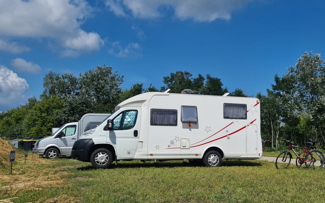 Bathing beach, good gastronomy and water sports, what more could you want as a motorhome driver?, © KUHNLE-TOURS