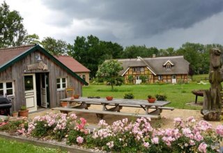 At the Tegelhof riding facility you can enjoy balmy summer evenings, © Reitanlage Tegelhof/ Werner Wahlich