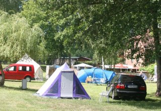 Camping and Friesenhof Kukuk offers individual camping vacations with horse riding vacations, © Camping- und Friesenhof Kukuk/ Gerhard Anton