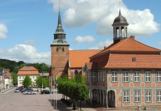 Boizenburg market with town hall and St. Mary's church, © Stadtinformation Boizenburg/Elbe