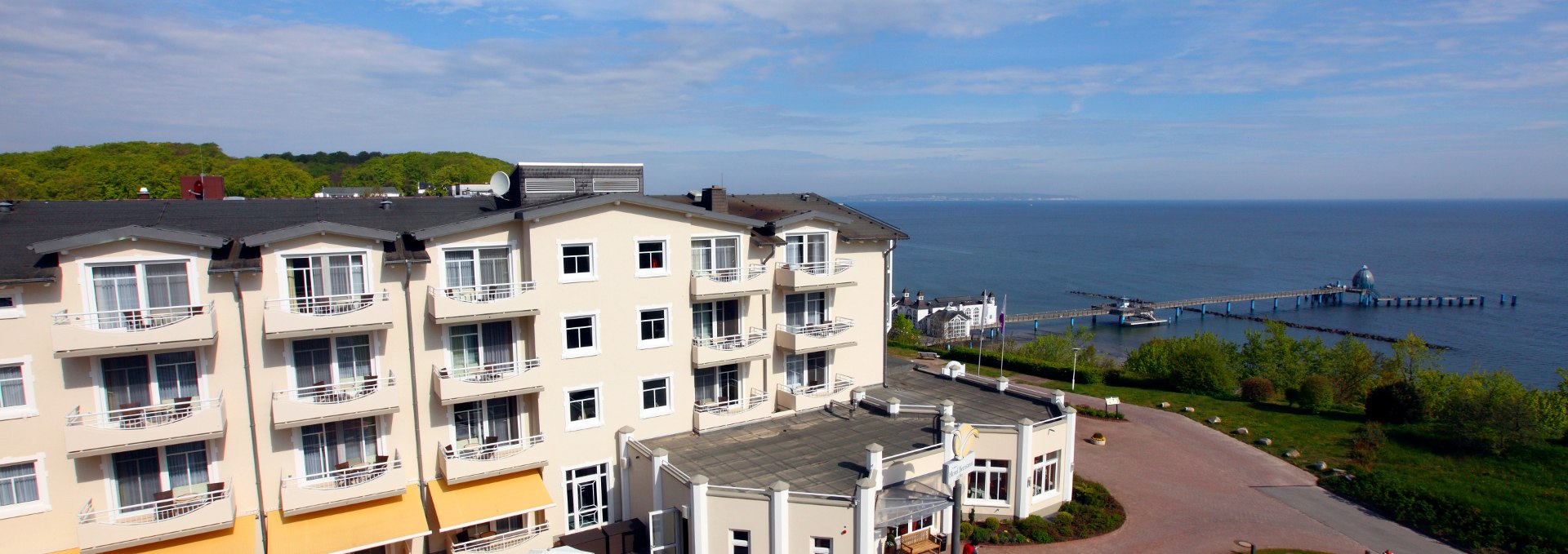 Hotel view with sea view, © Jochen Tack, Hotel Bernstein