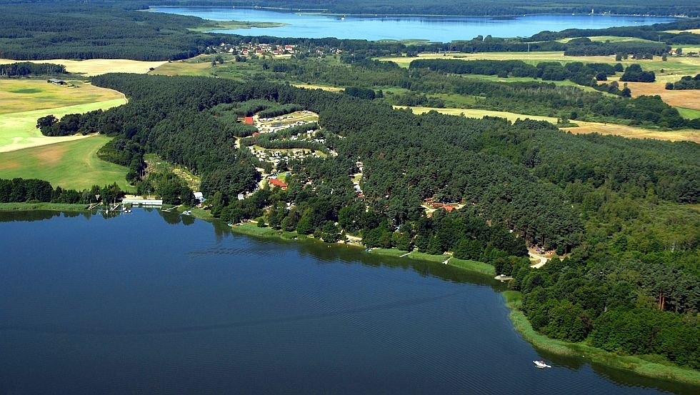 The camping and vacation park is located in the forest directly on Lake Woblitzsee, © Haveltourist GmbH & Co. KG