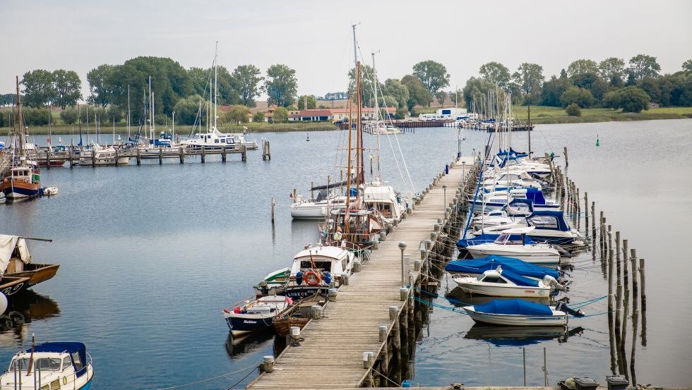 Port in the main village Kirchdorf, © Liene Photografie Nadine Sorgenfried