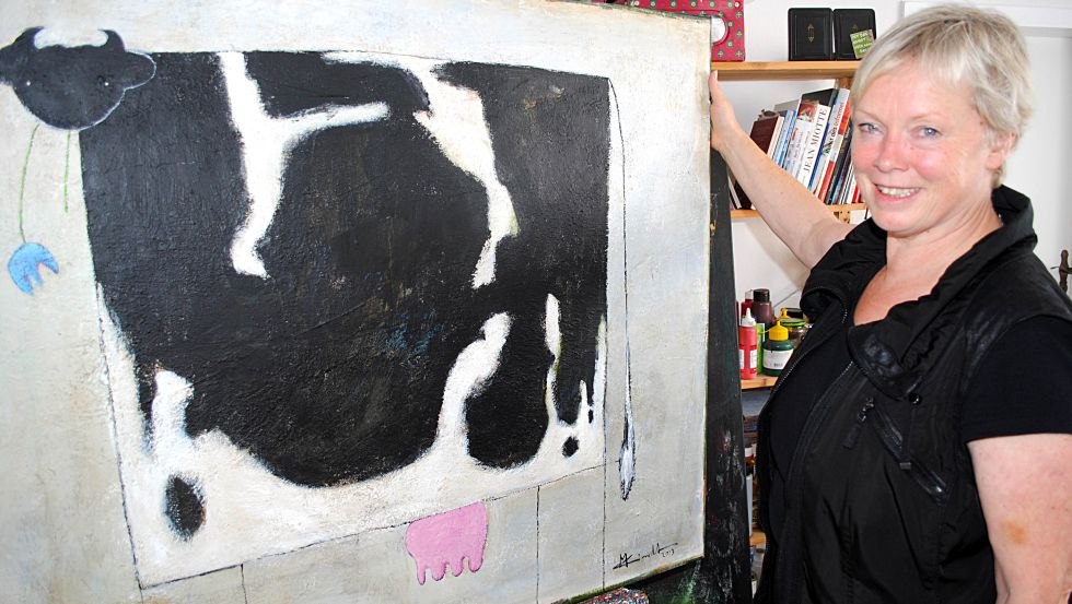 Marianne Kindt shows "Black colored cow", acrylic on canvas, © Marianne Kindt