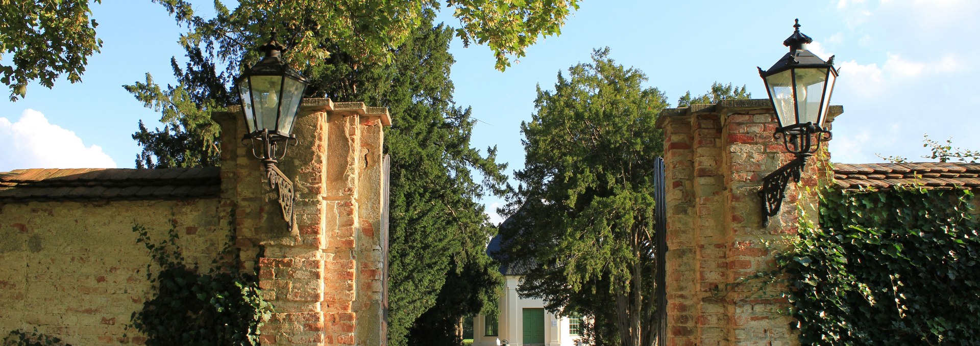 Wedding pavilion in the castle park, © Stadt Dargun