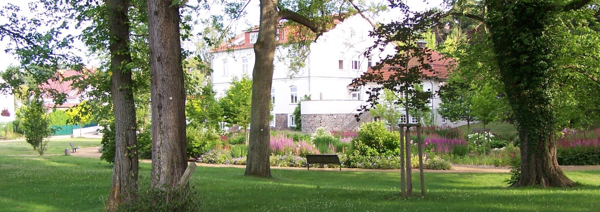 The park is located directly at the back of the Haus des Gastes, © Kurverwaltung Feldberger Seenlandschaft