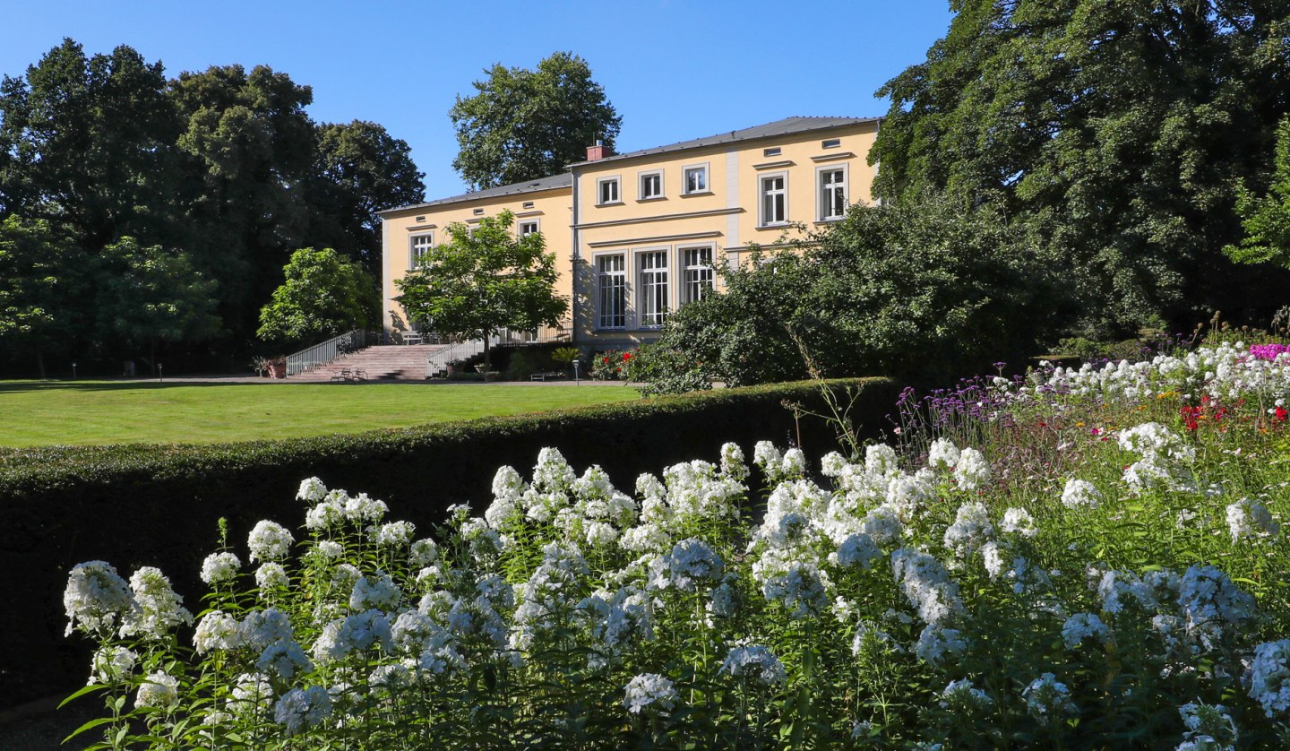 Landsdorf manor park and manor house_2, © TMV/Gohlke