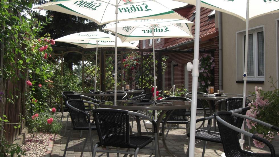 View into the beer garden of the Mecklenburger Hof Parchim, © Mecklenburger Hof Parchim