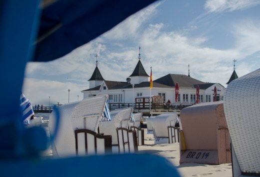Idyllic view of the pier in the seaside resort Ahlbeck., © TMV/Nikulski