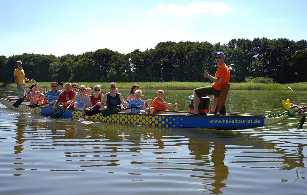 A tour with the dragon boat is a highlight - not only for school classes and for company outings., © Haveltourist GmbH & Co. KG
