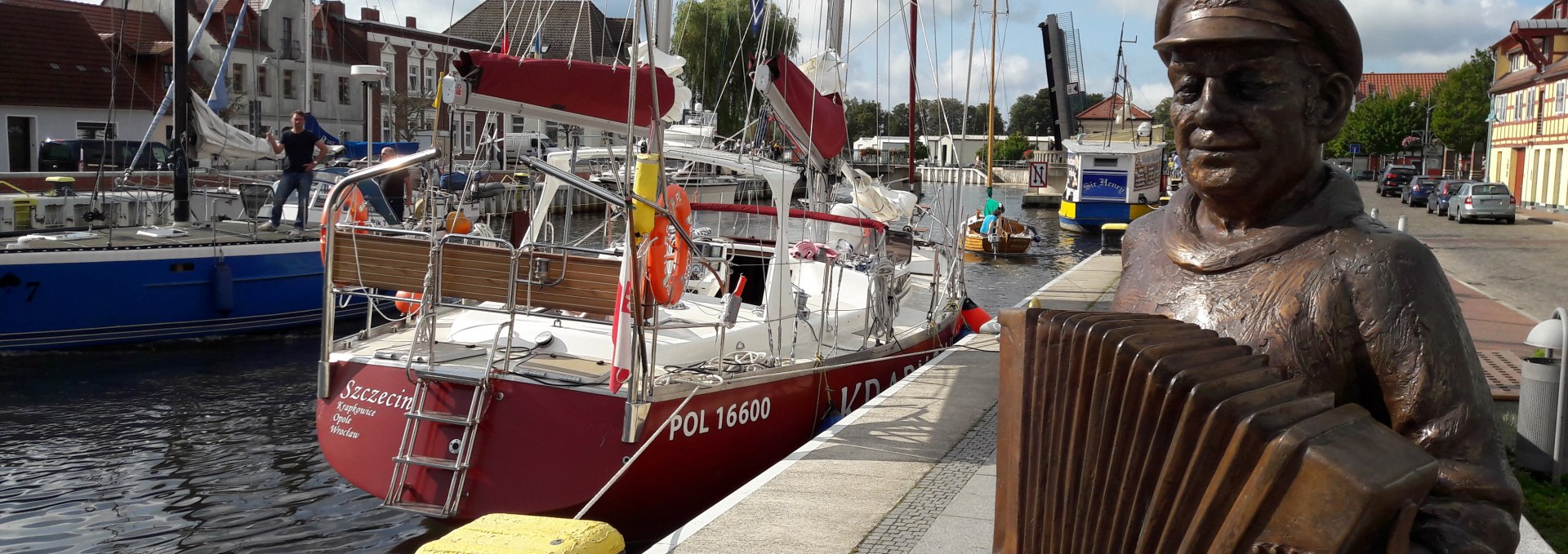 Discover the bronze sculptures along the harbour promenade and in the centre of the seaside resort of Ueckermünde, © Stadt Ueckermünde