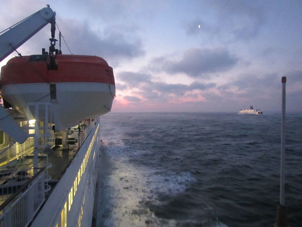 Meeting of Scandlines ferries Prins Joachim and Kronprins Frederik at sea, © Scandlines