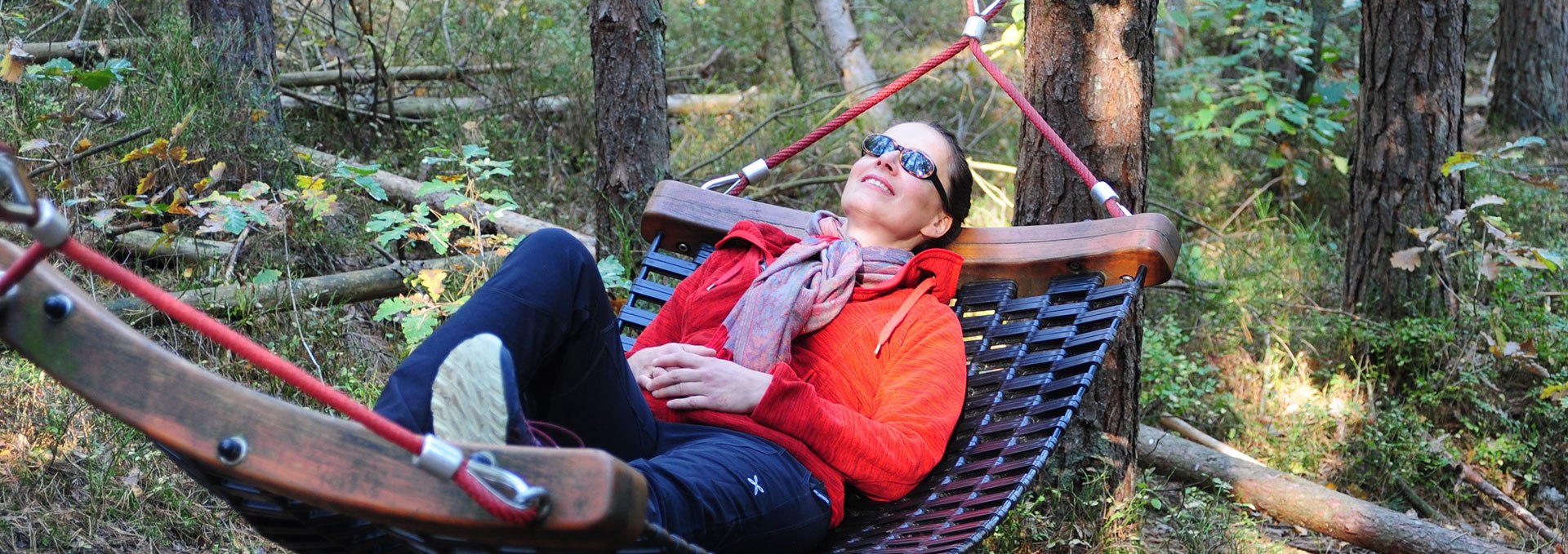 Forest bathing on the forest nature trail in the Serrahn part of the Müritz National Park., © Traugott Heinemann-Grüder