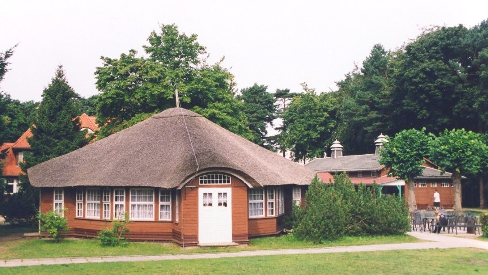 Our pavilion (mushroom)is a recreation and play building, © Sportjugend Berlin