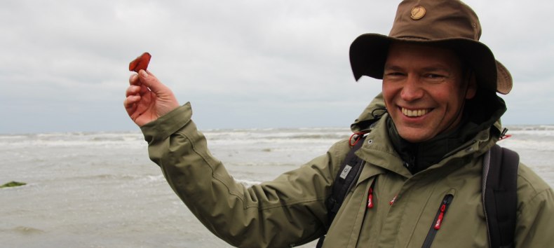 Amber hike with nature guide Martin Hagemann, © Carolyne Parent