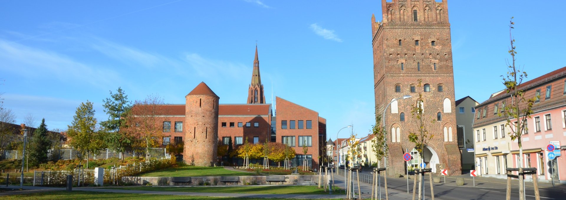 Luisenplatz with Luisentor, © Hansestadt Demmin