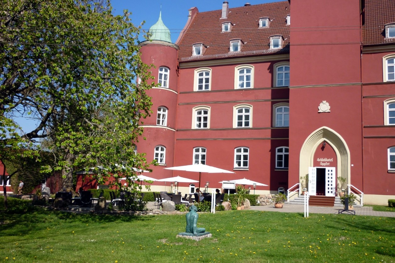 Spyker Castle - in the middle of nature, © Schloss Spyker