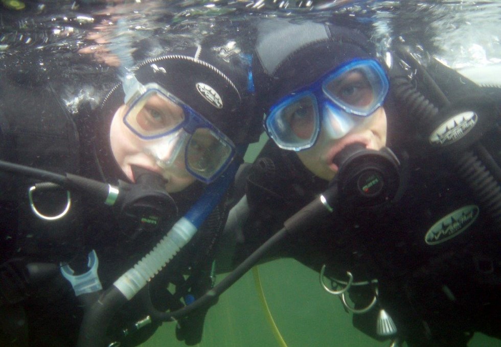 A hello from the underwater world, © Tauchcenter Feldberg